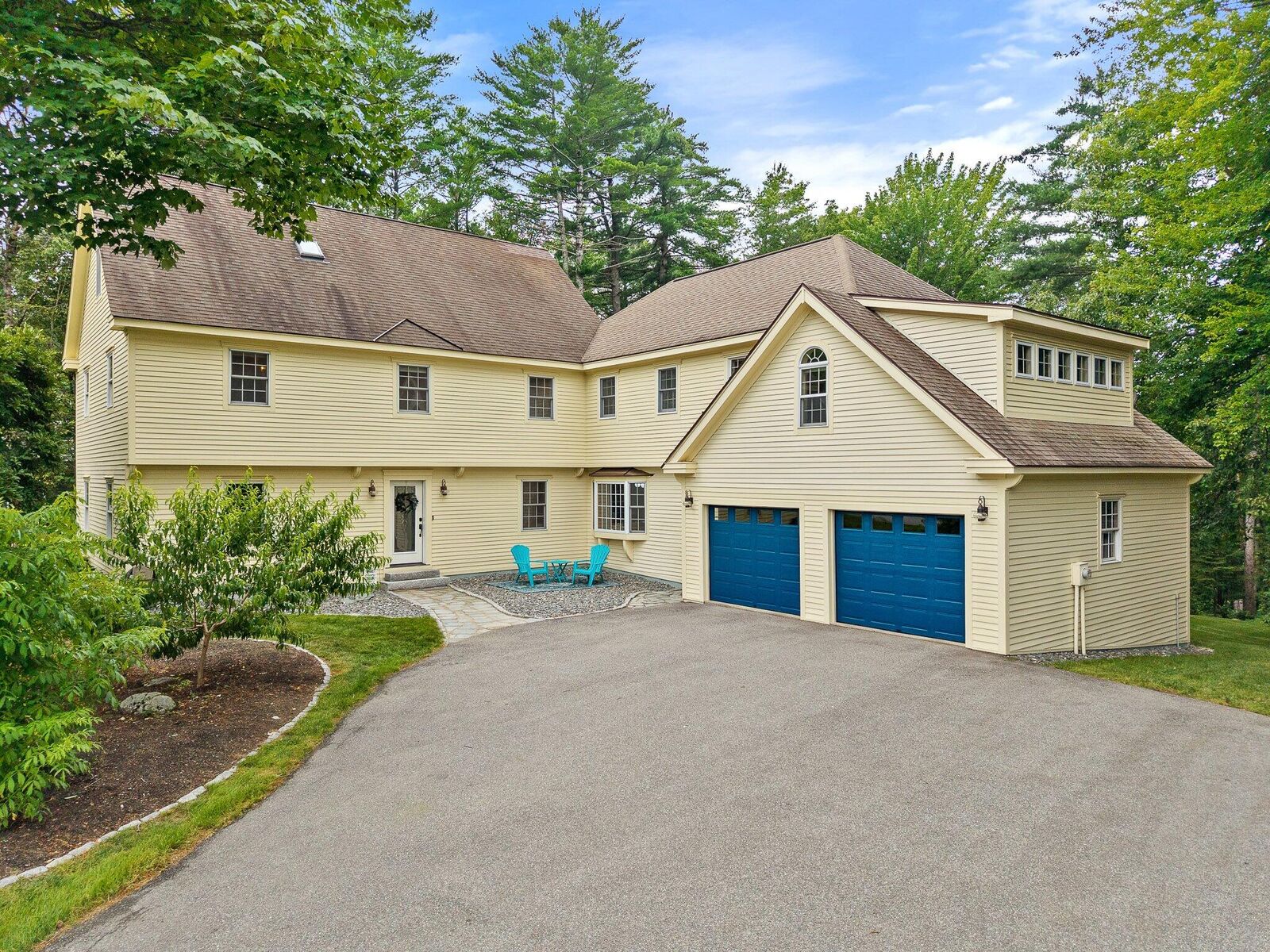Property Photo:  43 Darling Parke Drive  ME 04401 