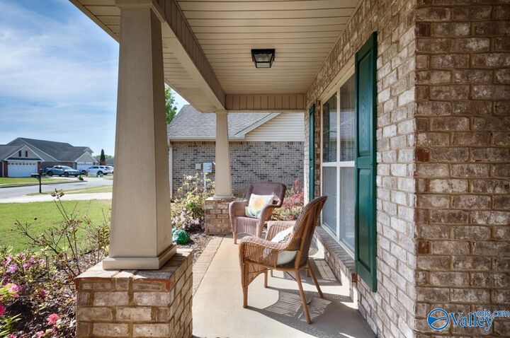 Property Photo: 207 High Green Drive AL 35757