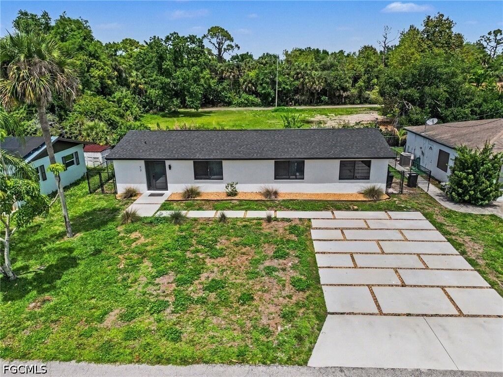 Property Photo:  73 Cardinal Drive  FL 33917 