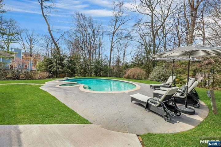 Property Photo:  105 Apple Ridge Road  NJ 07677 