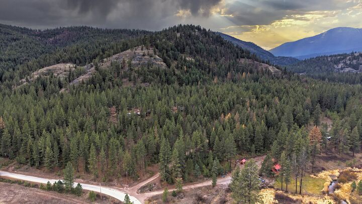 Property Photo: 24003 Sidehill Lane MT 59823