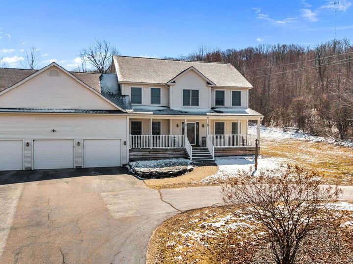 Property Photo: 26 Summit Place VT 05478