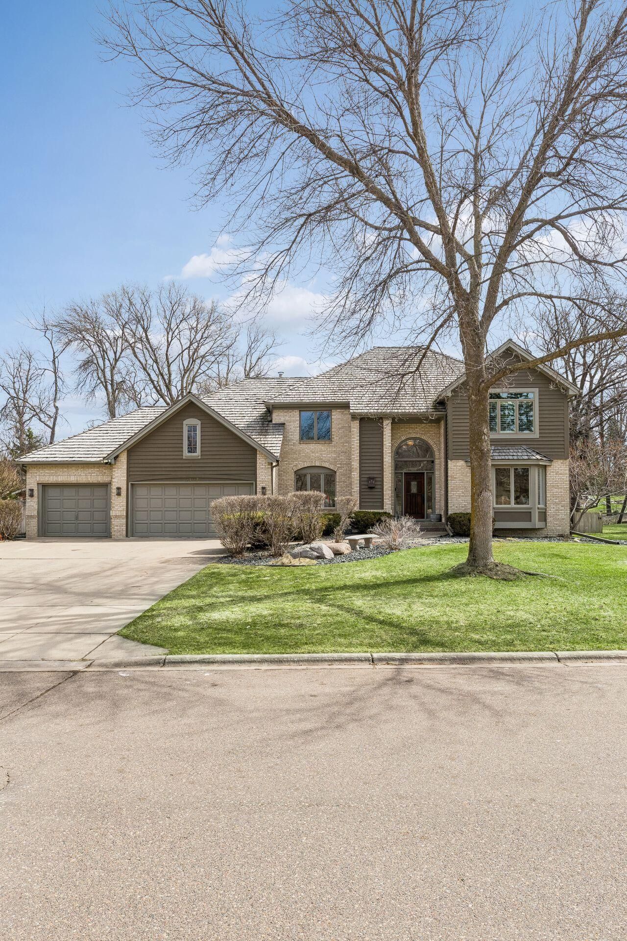 Property Photo:  2107 Windsong Circle  MN 55391 