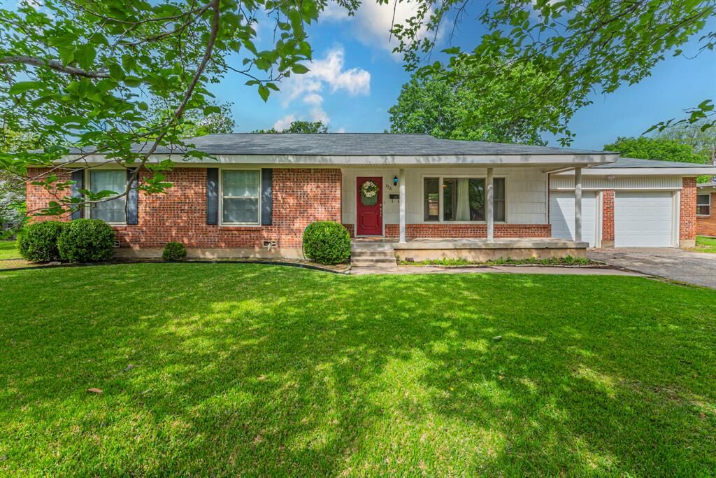 Property Photo:  3721 Ruth Road  TX 76118 