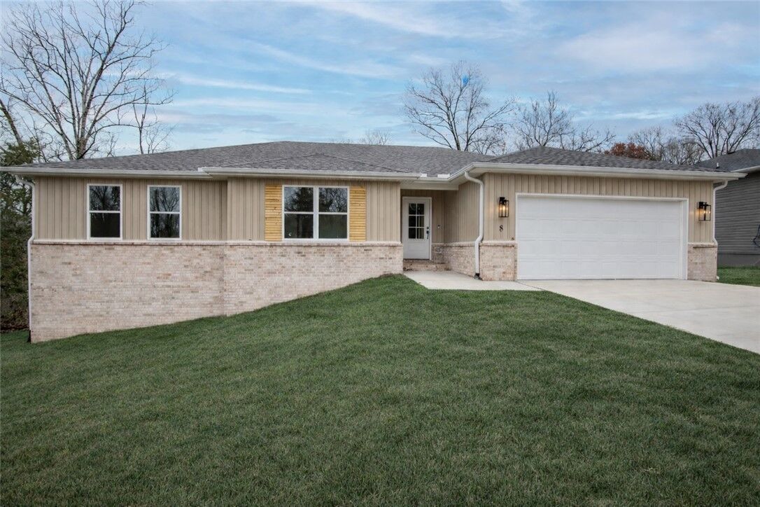 Property Photo:  8 Eddleston Lane  AR 72715 