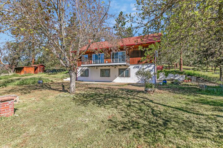 Property Photo: 8330 Hwy 238 OR 97530