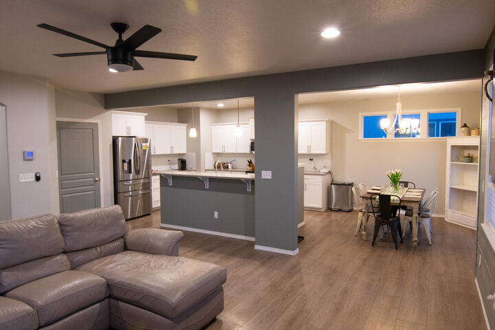 Property Photo:  2548 NW Ivy Way  OR 97756 