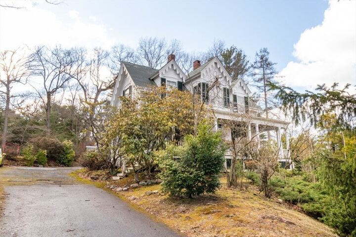 Property Photo:  140 Pleasant St  MA 02459 