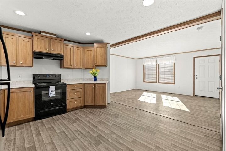 Property Photo: 200 North St 23-B MA 01923