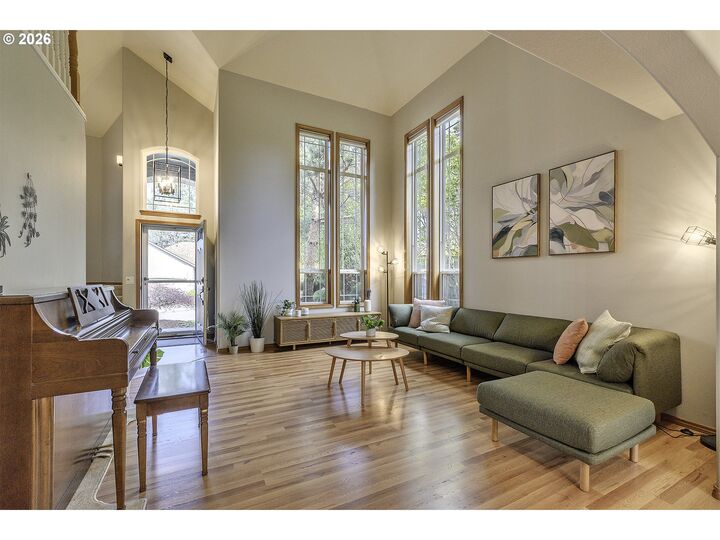 Property Photo: 2764 NE Lindsey Dr OR 97124