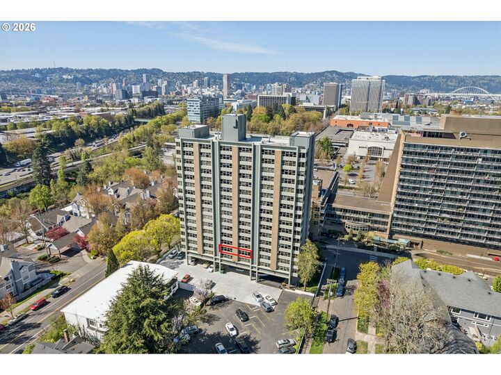 Property Photo:  1220 NE 17th Ave 3D  OR 97232 