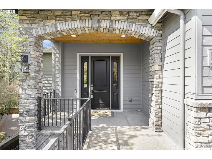 Property Photo:  9739 NW Henry Ct  OR 97229 