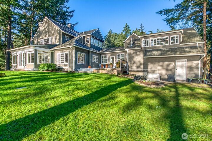 Property Photo:  117  Martha Lane  WA 98243 