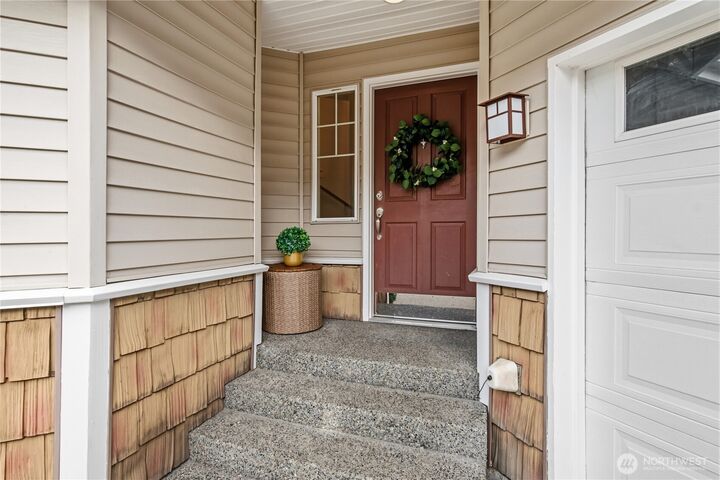 Property Photo:  205  Newport Way NW J1  WA 98027 