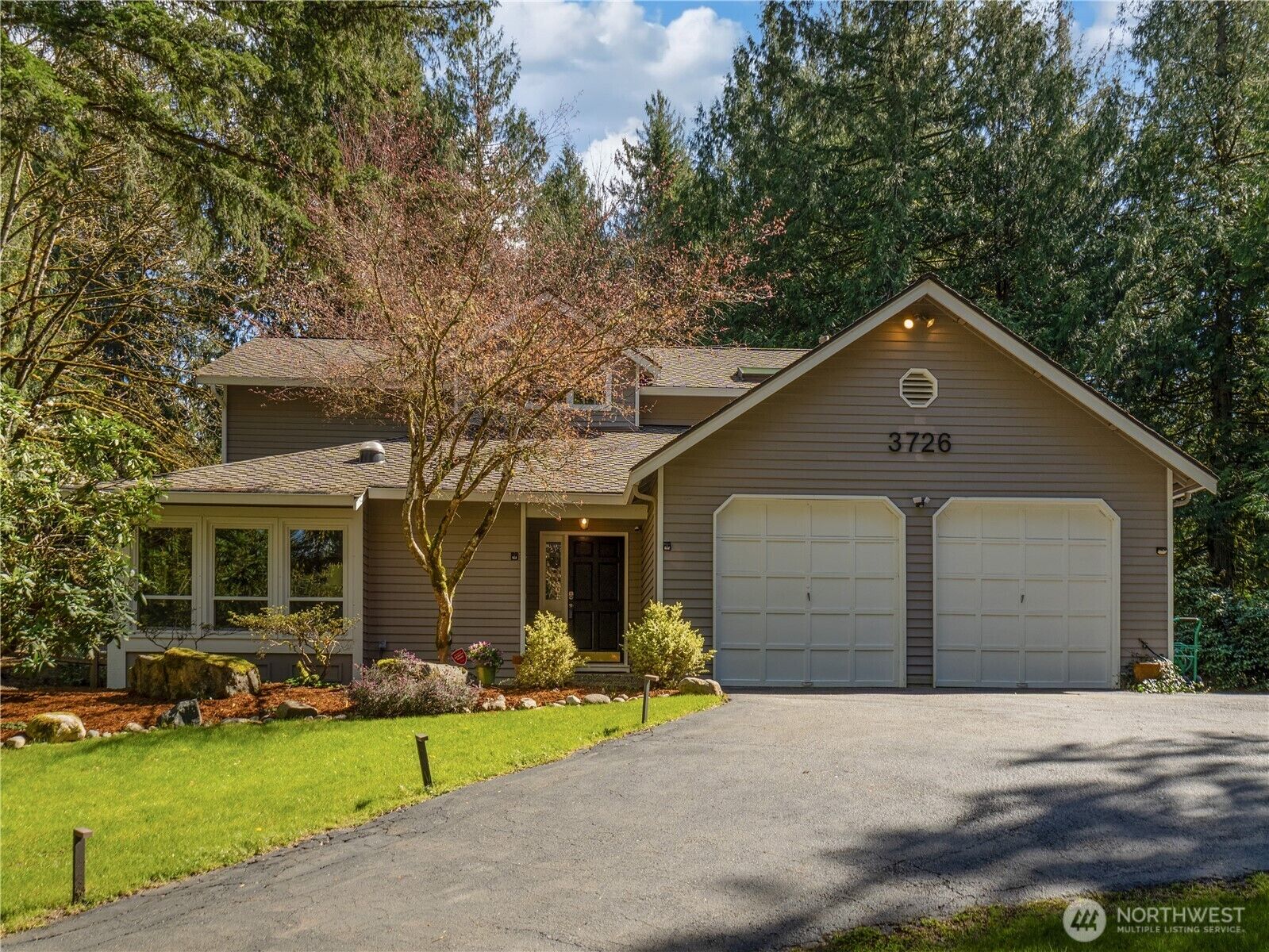 Property Photo:  3726  219th Avenue SE  WA 98075 