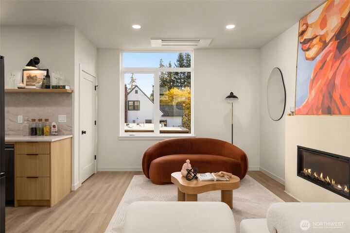 Property Photo:  14033  Densmore Avenue N  WA 98133 