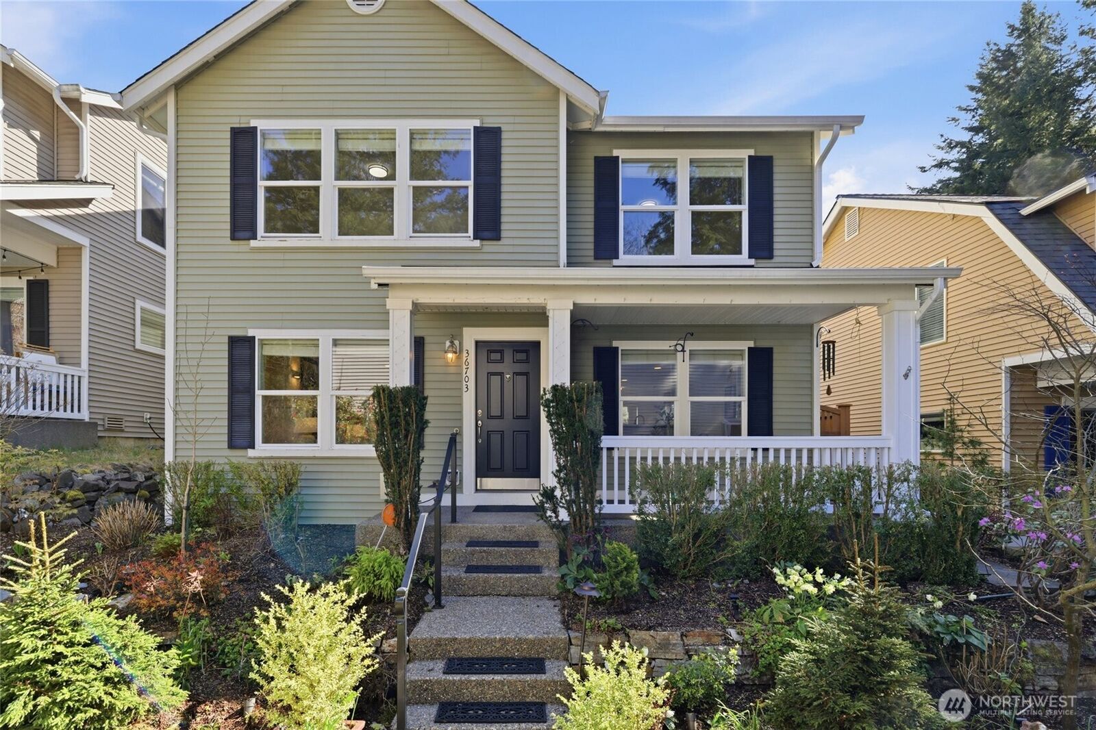 Property Photo: 36703 SE Gravenstein Court WA 98065