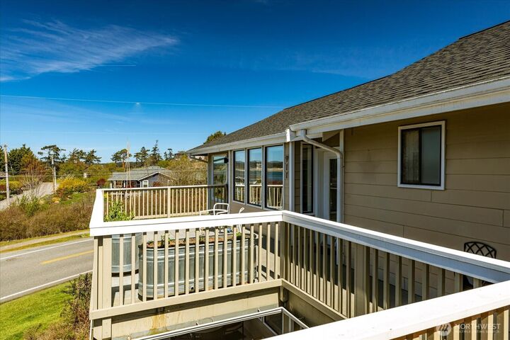 Property Photo:  911 NE Leach Street #911  WA 98239 