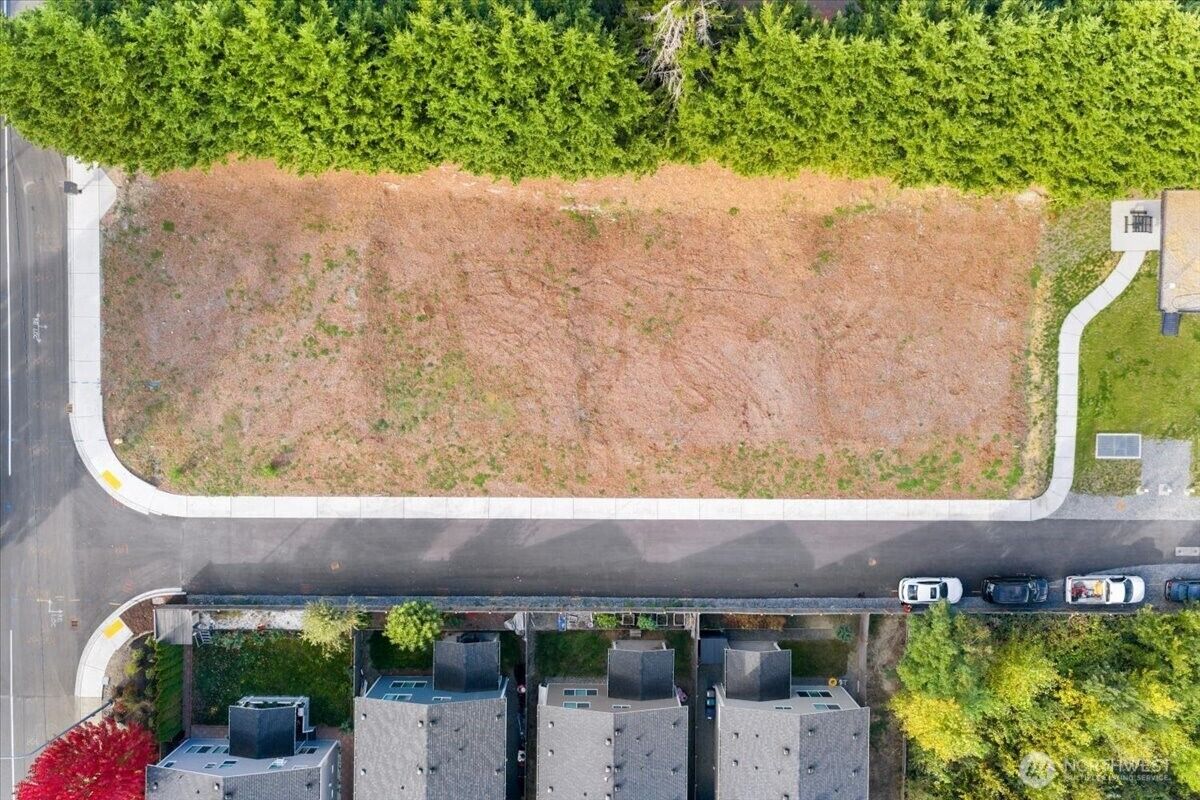 Property Photo:  372 Xx  29th Avenue S Lot 1  WA 98003 