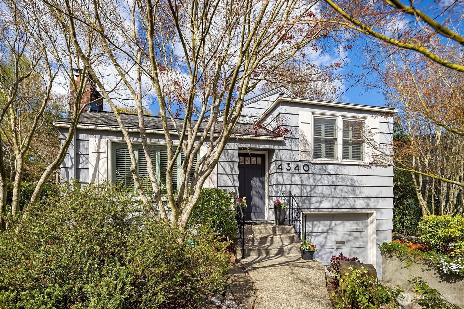 Property Photo:  4340 NE 56th Street  WA 98105 