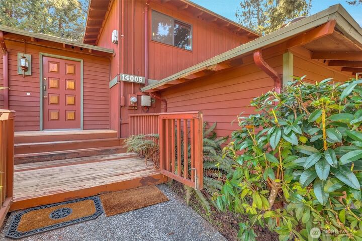 Property Photo: 14005 20th Place W WA 98087