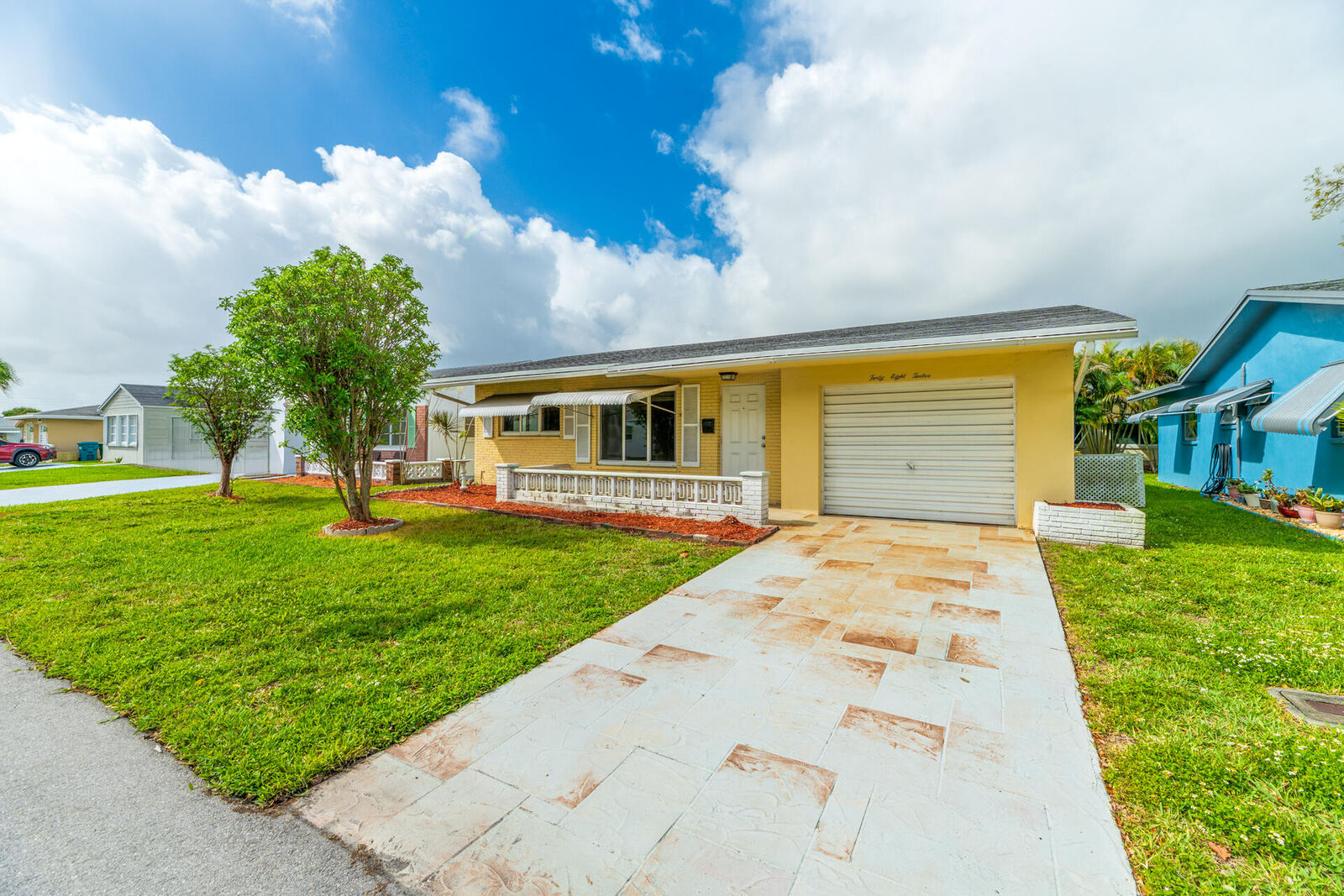 Property Photo:  4812 NW 49th Drive  FL 33319 