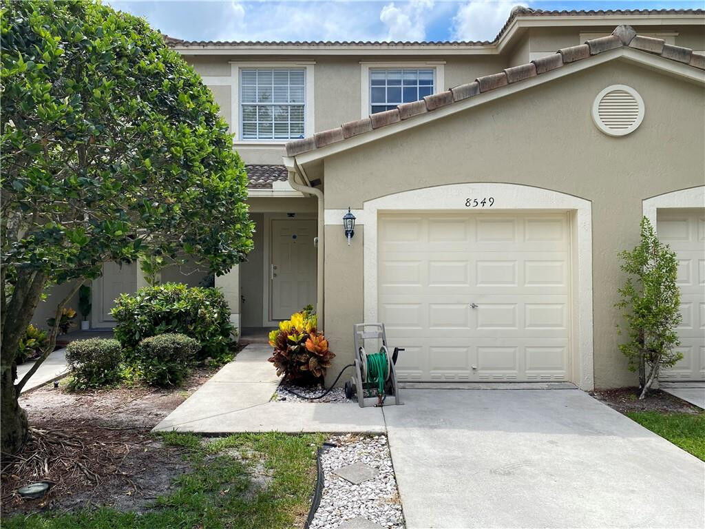 Property Photo:  8549 W Southgate Shores Circle  FL 33321 