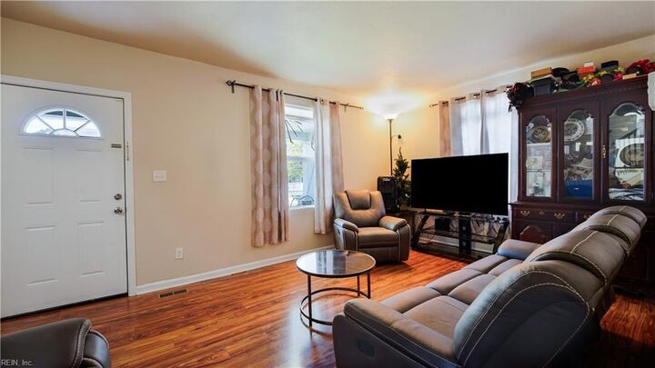 Property Photo:  2614 Keller Ave  VA 23509 