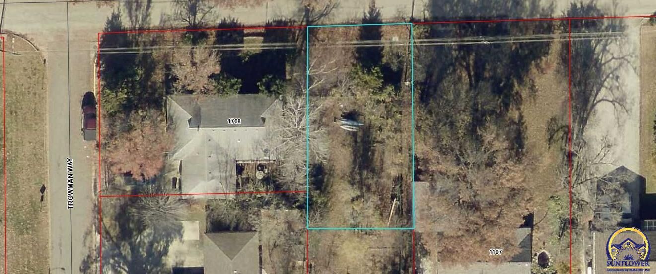 Property Photo:  1119 W 18th Ave  KS 66801 