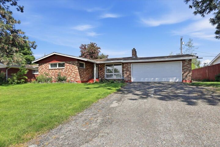 Property Photo:  1808 W Kiernan Ave  WA 99205 