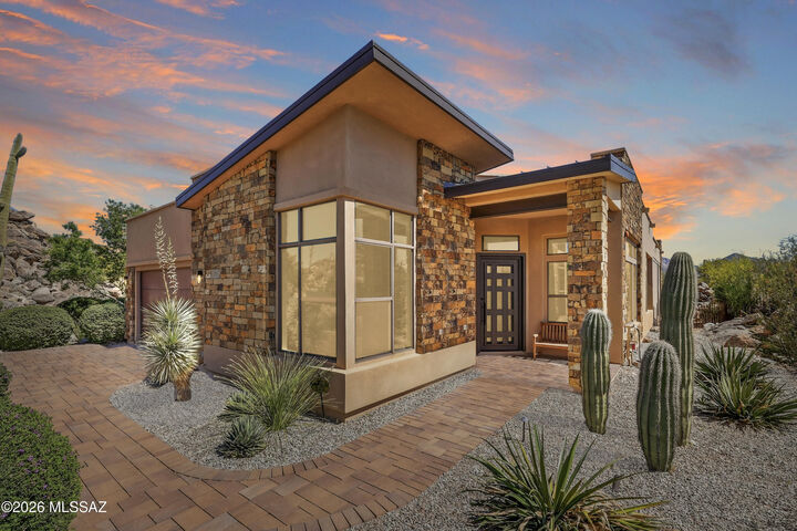 Property Photo:  1915 Tortolita Mountain Circle  AZ 85755 