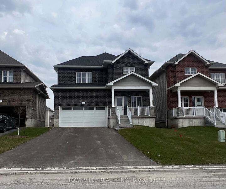 12 Bradden Crescent — photo 1