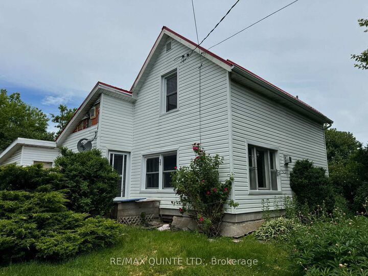 Property Photo: 801 Old Highway 2 N/A ON K8V 5P5