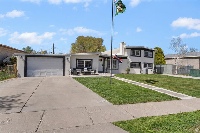 Property Photo: 4374 S Fernwood Dr UT 84123