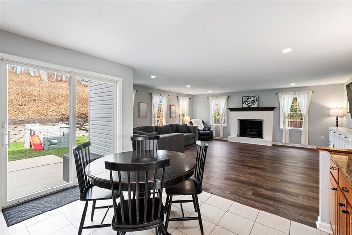 Property Photo:  240 Fox Meadow Dr  PA 15090 