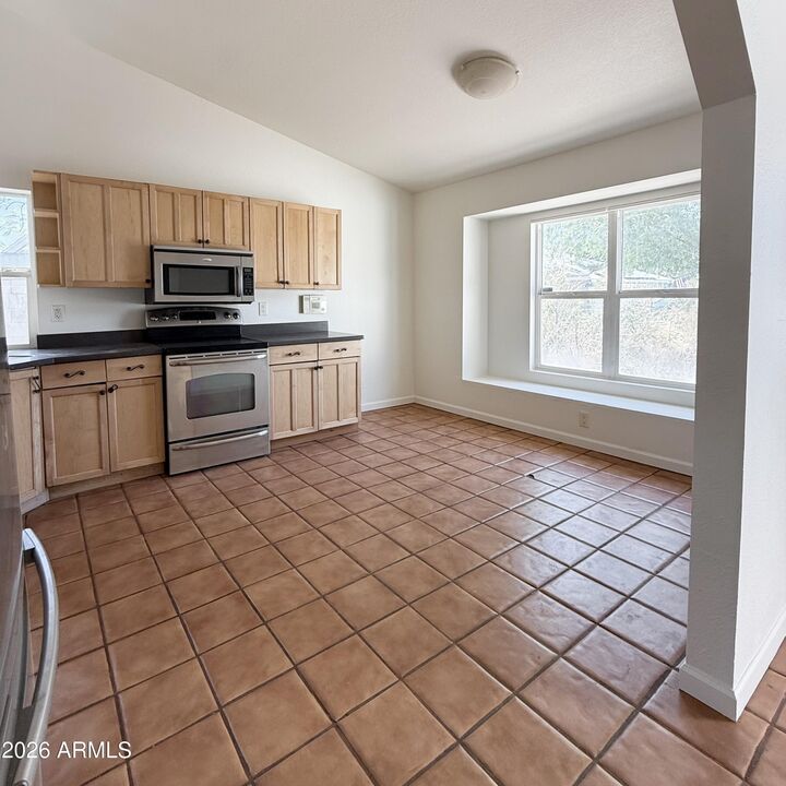 Property Photo:  938 N Evergreen Court  AZ 85233 
