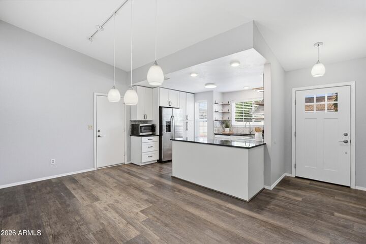 Property Photo:  17215 N 2nd Place  AZ 85022 