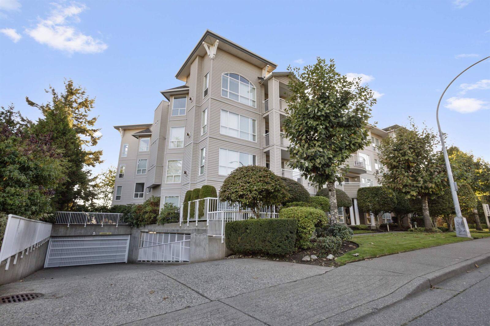 Property Photo: 32120 Mt Waddington Avenue 206 BC V2T 2E8