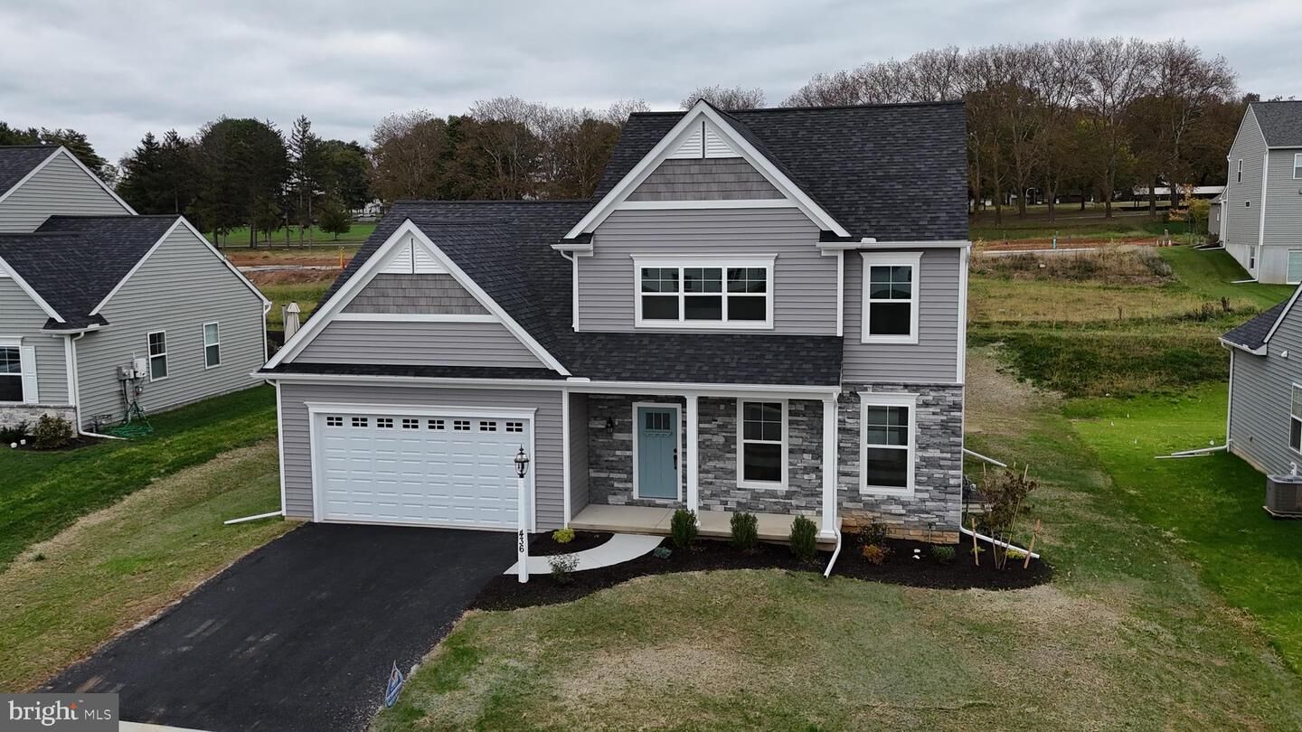 Property Photo:  417 Parkside Way  PA 17543 