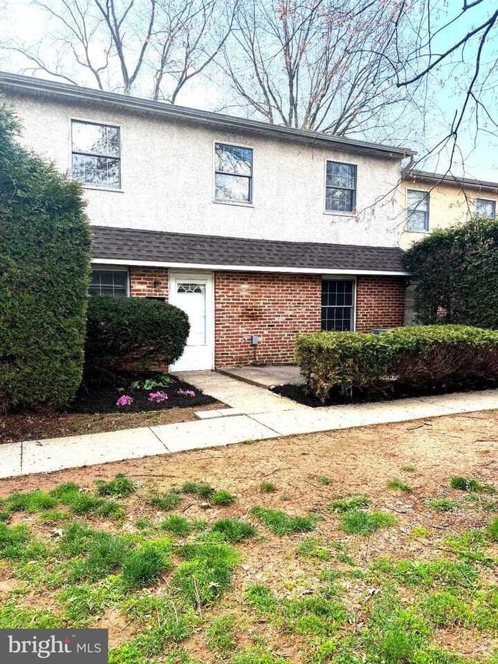 Property Photo:  2404 Whitpain Hls  PA 19422 