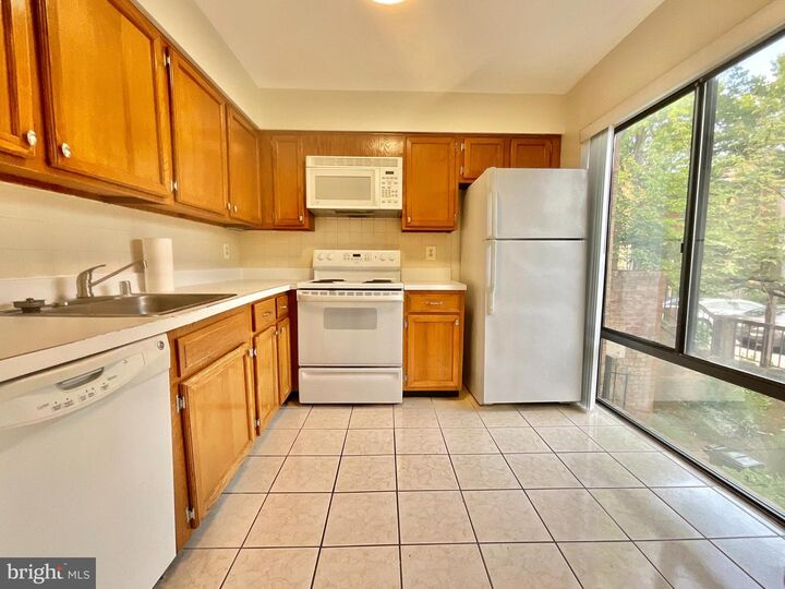 Property Photo: 3024 Gentain Court NE 3024 DC 20017