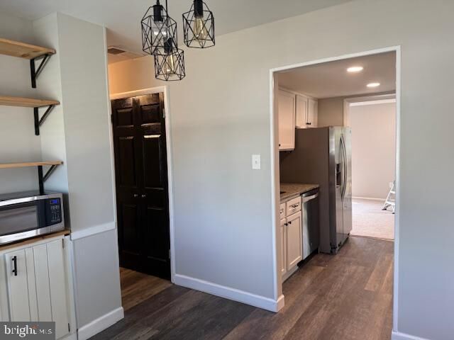 Property Photo:  2032 Cambridge Drive  MD 21114 