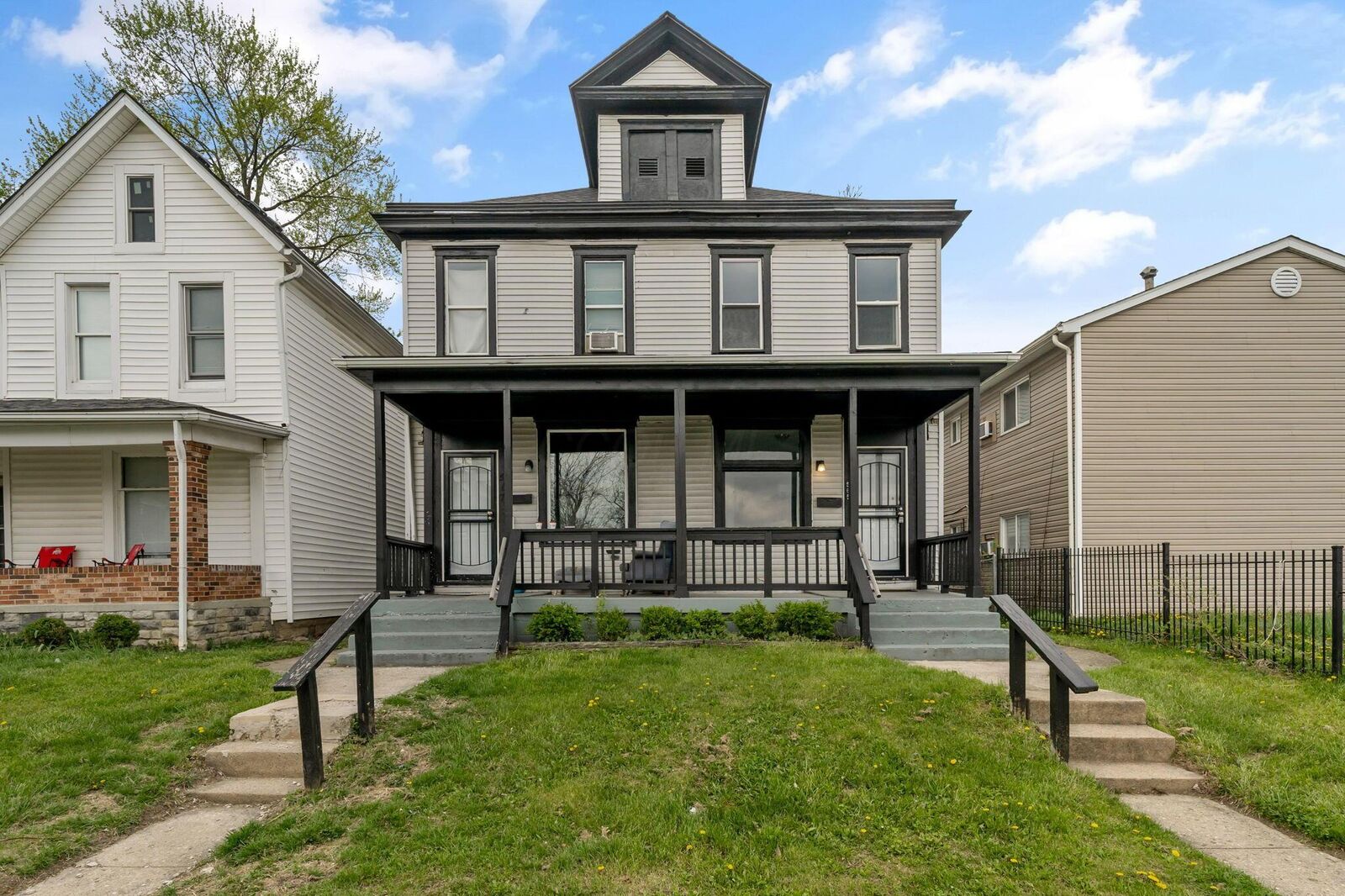 Property Photo:  565 Gilbert Street  OH 43205 