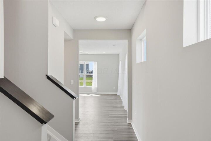 Property Photo:  1441 Aerotrain S Court  OH 43064 