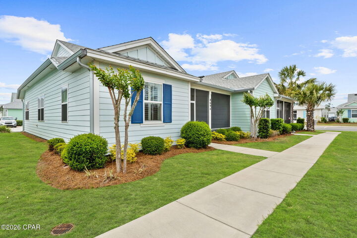 Property Photo: 8694 Conch Shell Court FL 32413