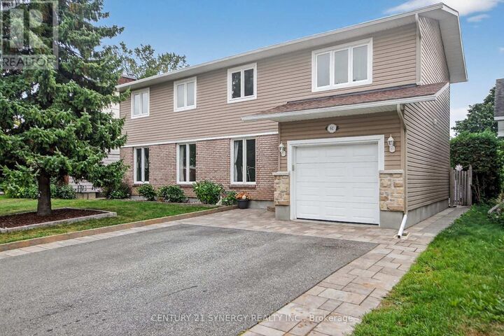 Property Photo: 61 Fieldgate Drive ON K2J 1V3
