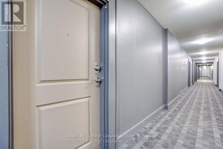 Property Photo:  240 Villagewalk Boulevard 812  ON N6G 0P6 