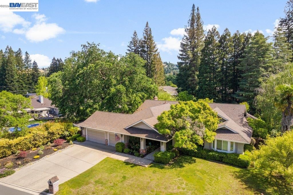 Property Photo:  37 Bushmint Pl  CA 94507 