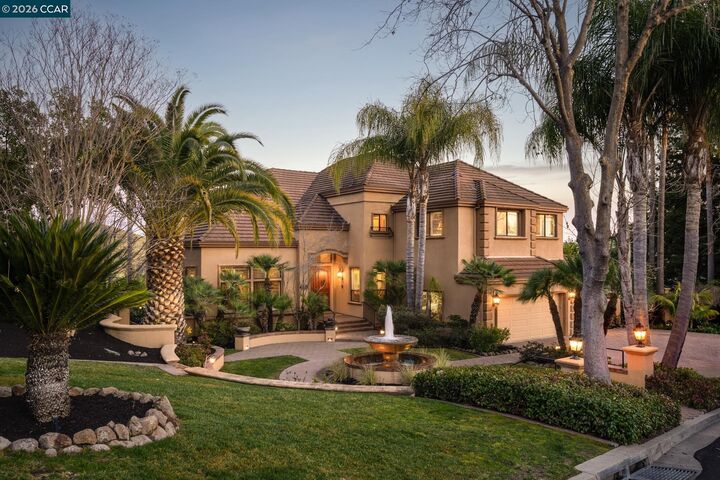 Property Photo:  4640 Kingswood Dr  CA 94506 