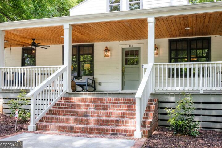 Property Photo:  234 Sunset Drive  GA 30608 